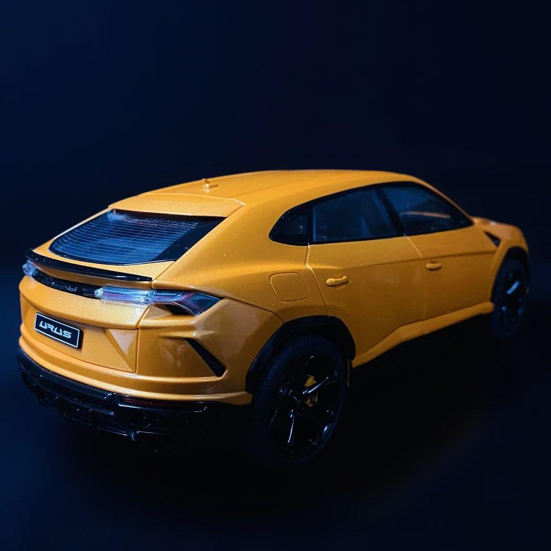 AUTOart 1/18 ランボルギーニ ウルス イエロー
