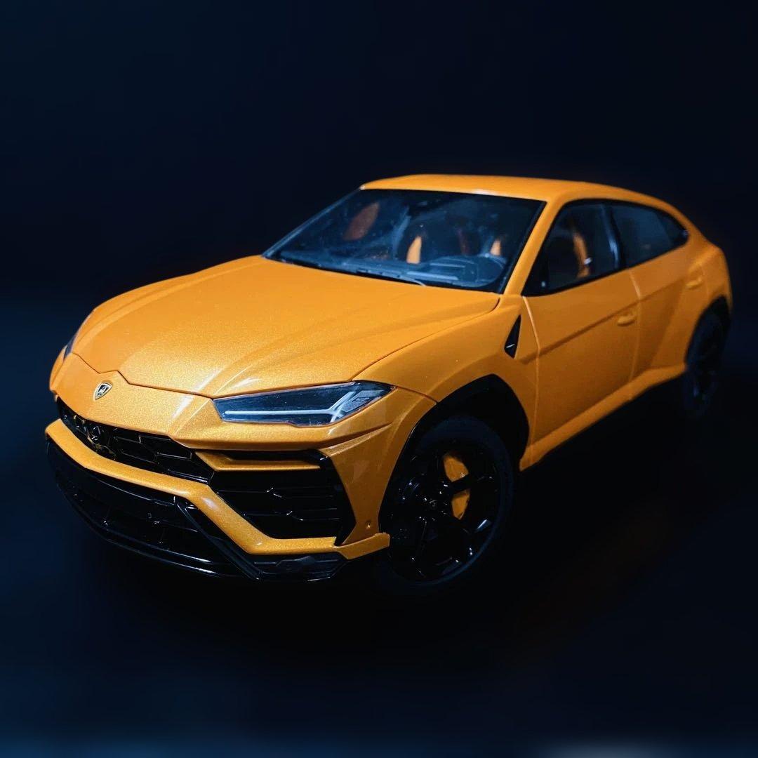 AUTOart 1/18 ランボルギーニ ウルス イエロー