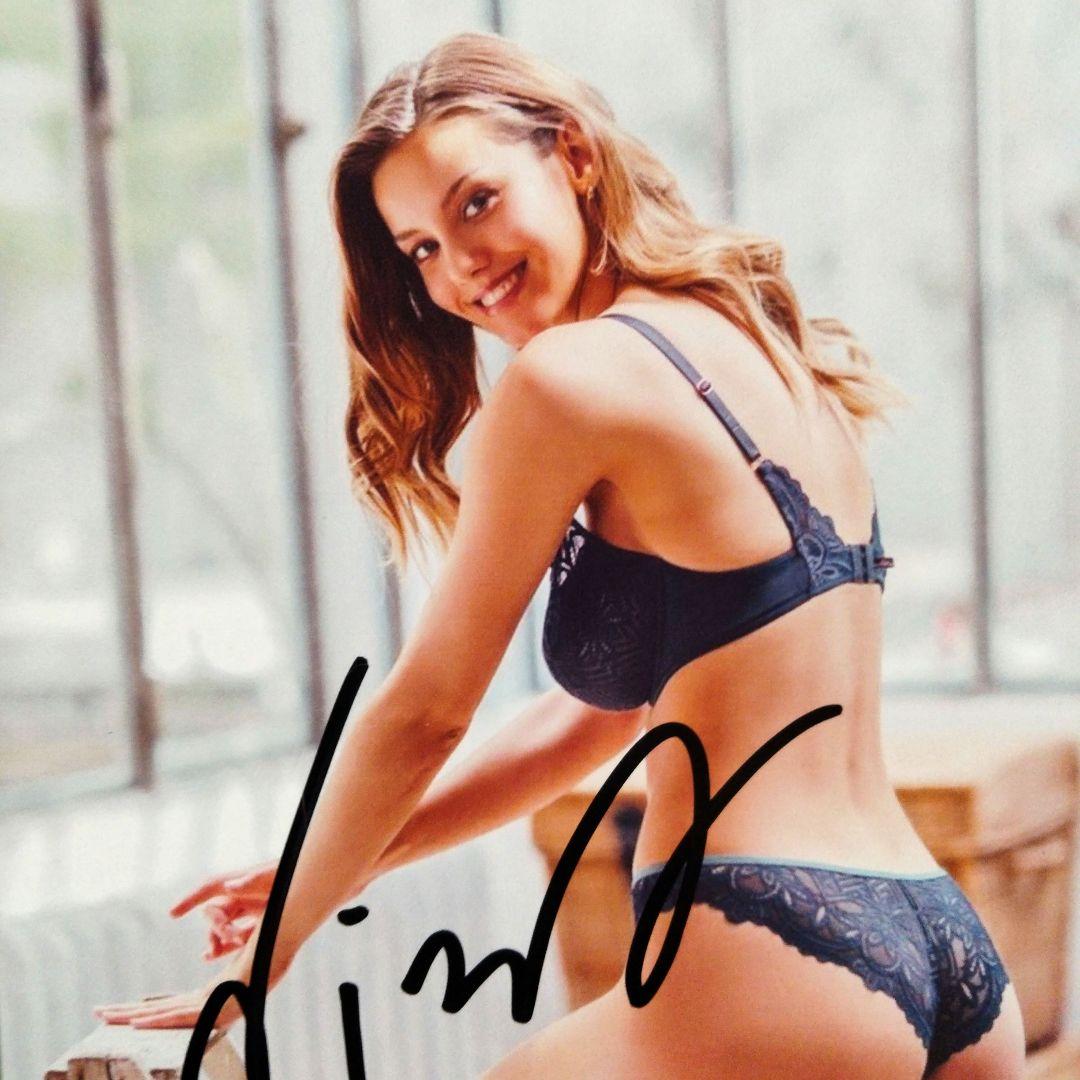 セール中…ニコラ・カバニス直筆サイン2Lサイズ写真…