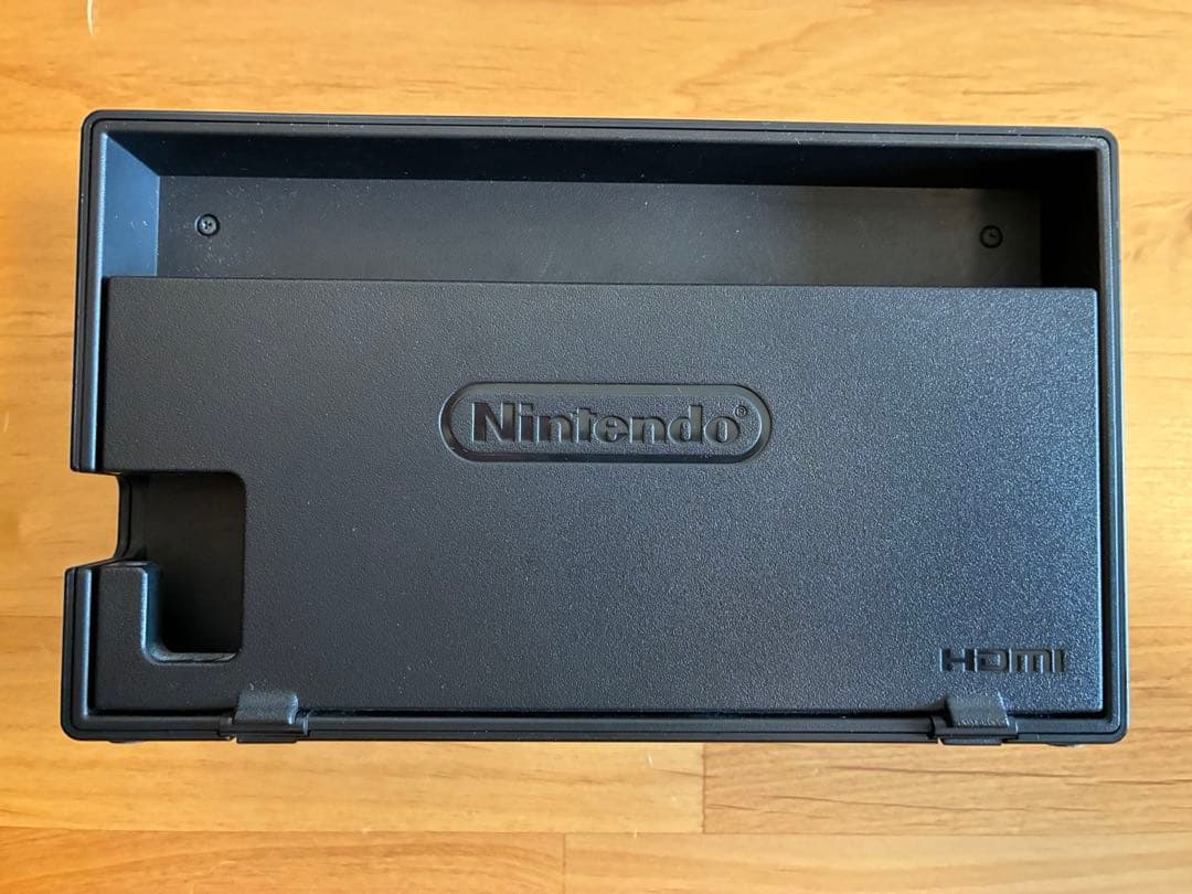 Nintendo Switch本体、コントローラ、ゲームソフト1本付き