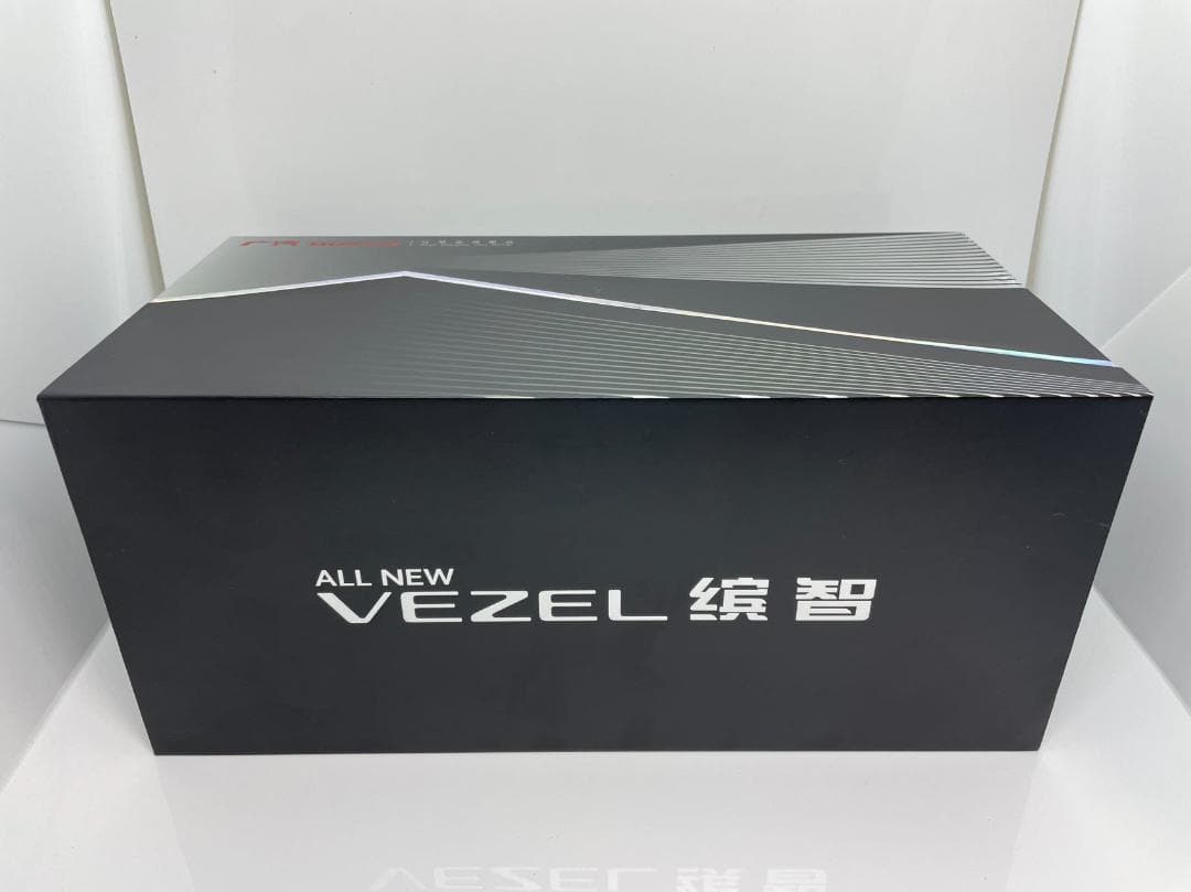 600-015 1/18 ホンダ ヴェゼル NEW VEZEL ホワイト