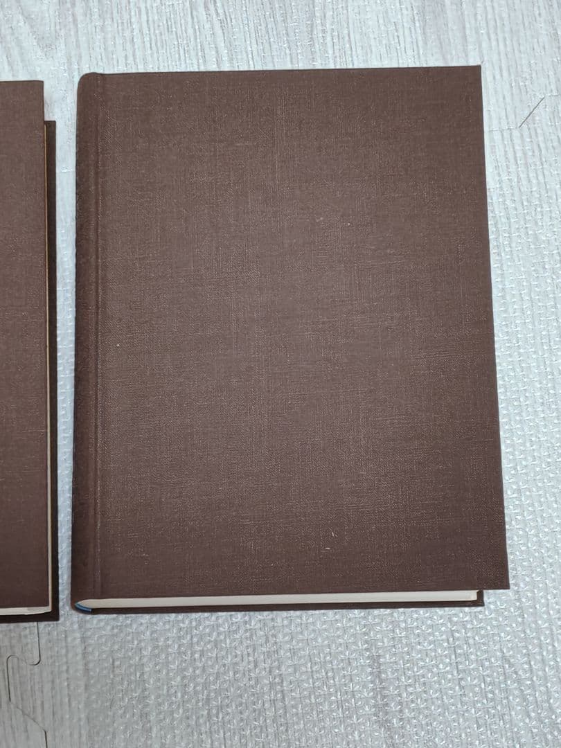 日本産蛾類大図鑑/全２巻　外函,輸送用函付属　講談社　第１刷　新品同様美品