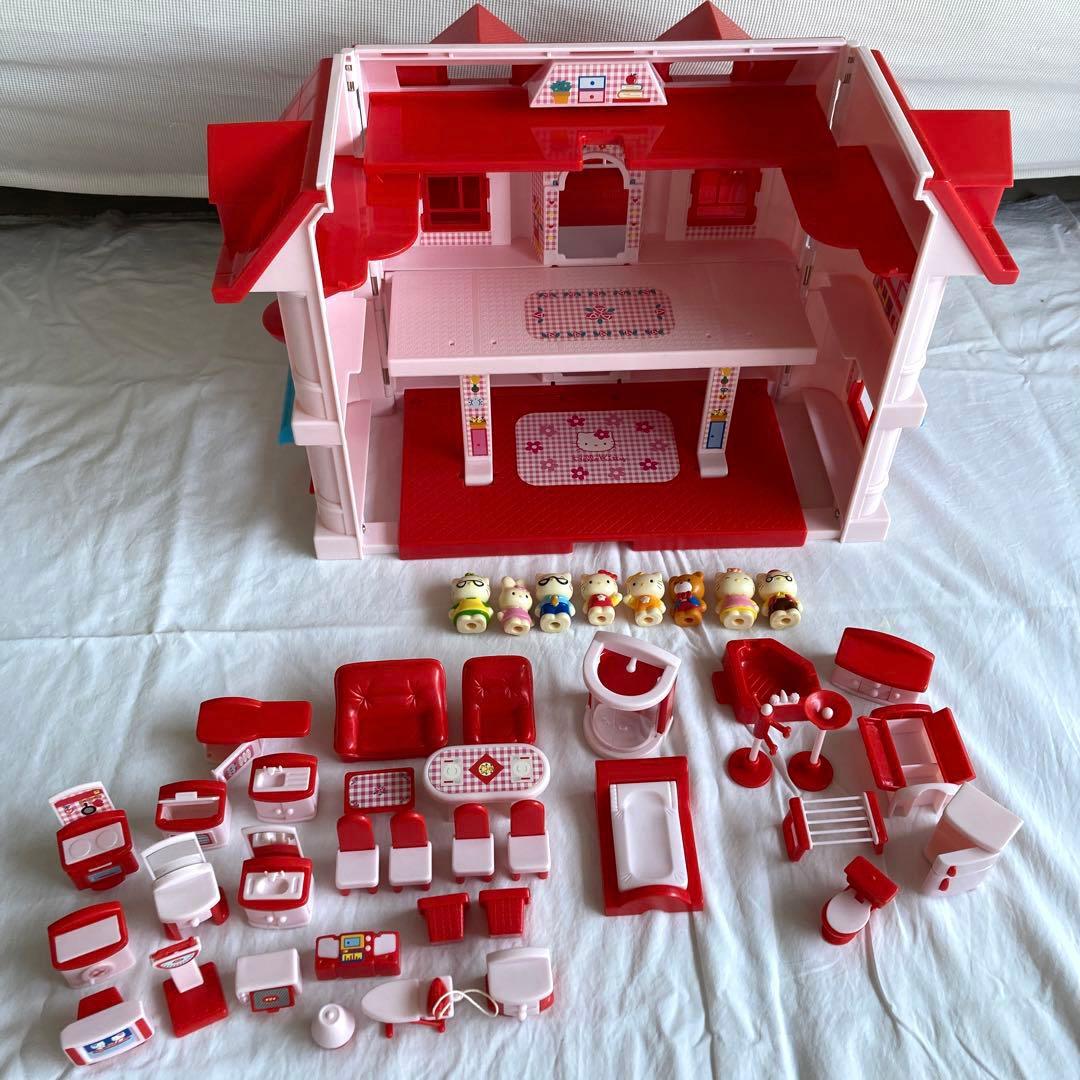 確認用写真　HELLO KITTY　ドールハウス　赤い屋根　ハローキティのお家