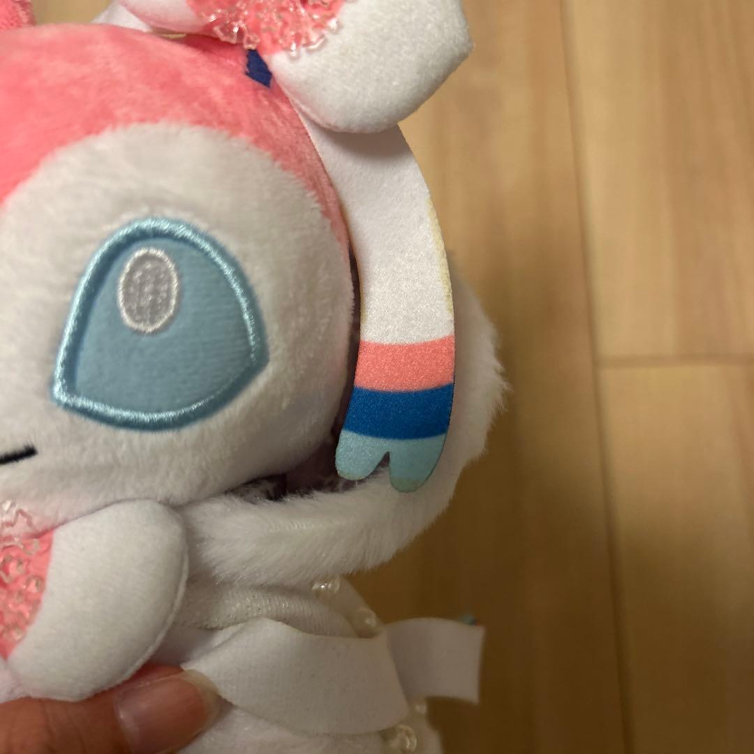 ニンフィア　クリスマス　サンタぬいぐるみ ポケモンセンター