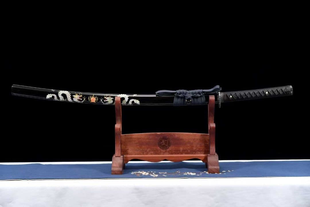 【墨竜武士刀】古兵器 刀装具 日本刀　模造刀 居合刀 武士道 鑑賞用 美術刀