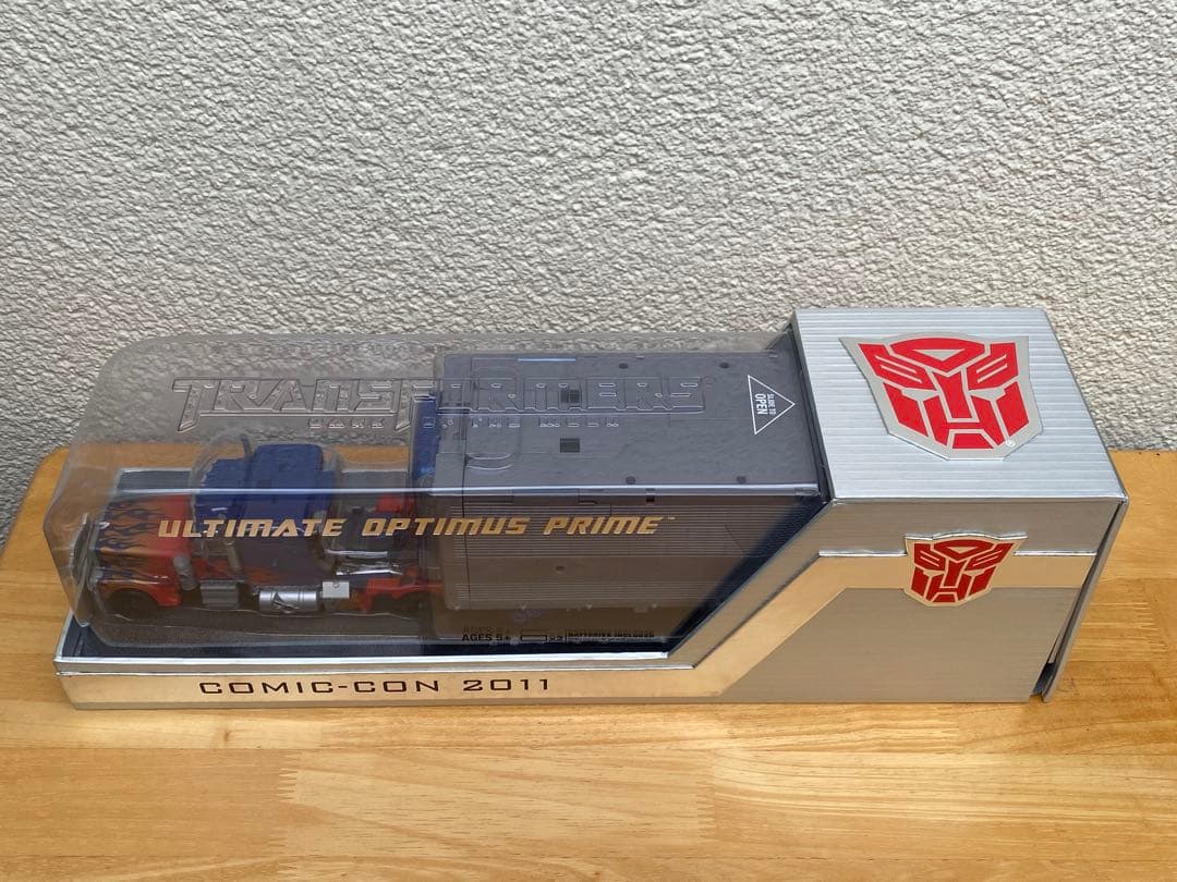 コミコン2011限定品　アルティメット・オプティマス・プライム