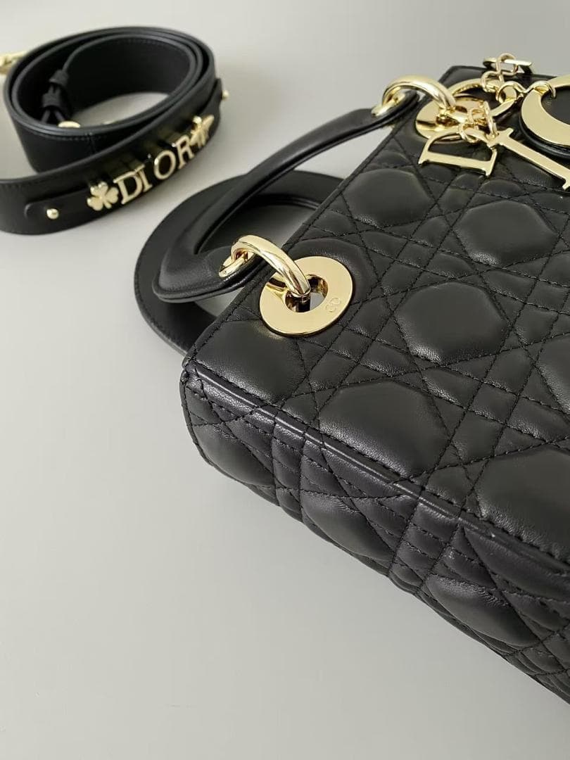 Dior ブラック ショルダーバッグ