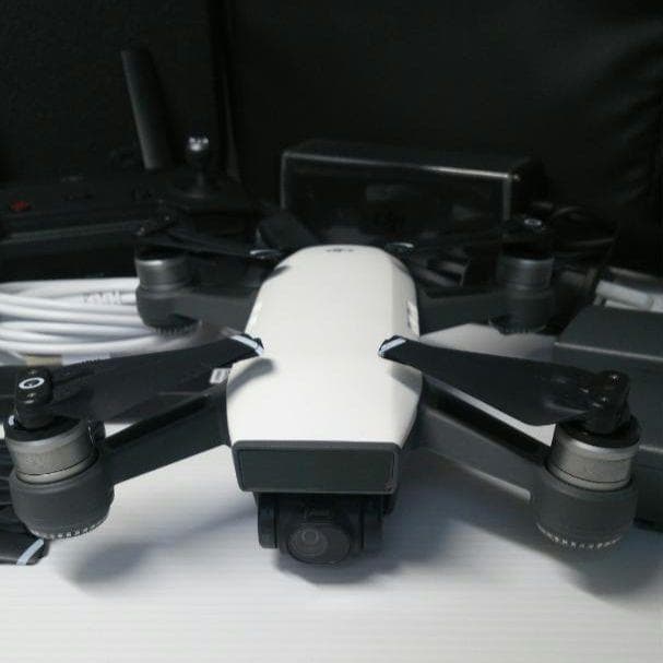 ドローン DJI Spark コンボセット（白）