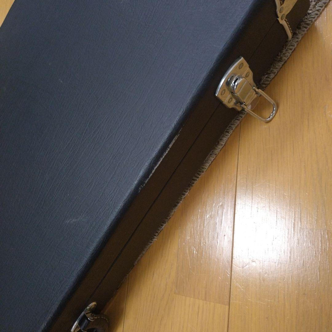 エレキベースハードケース 鍵欠品