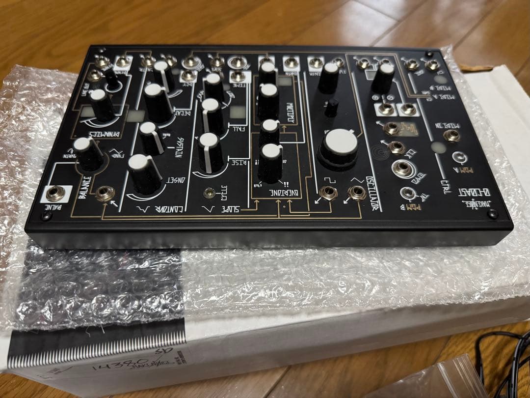 鍵盤楽器 Makenoise 0-coast