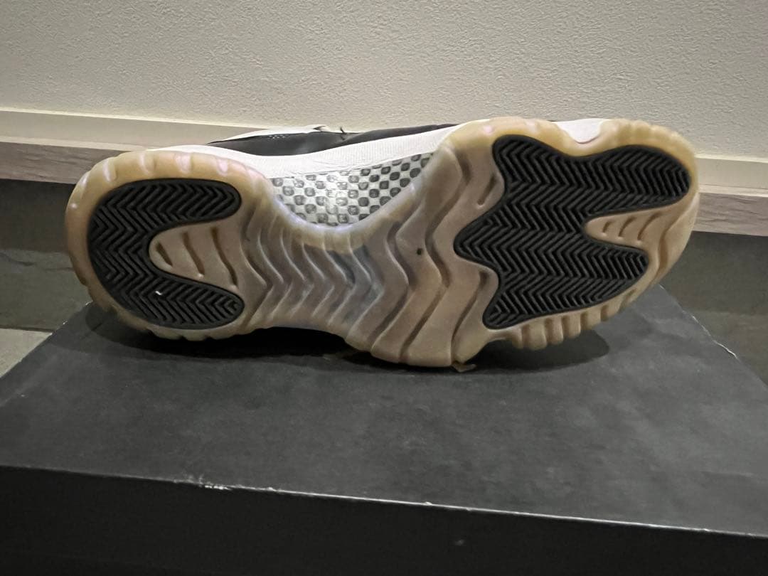 エアジョーダン11 LOW コンコルド