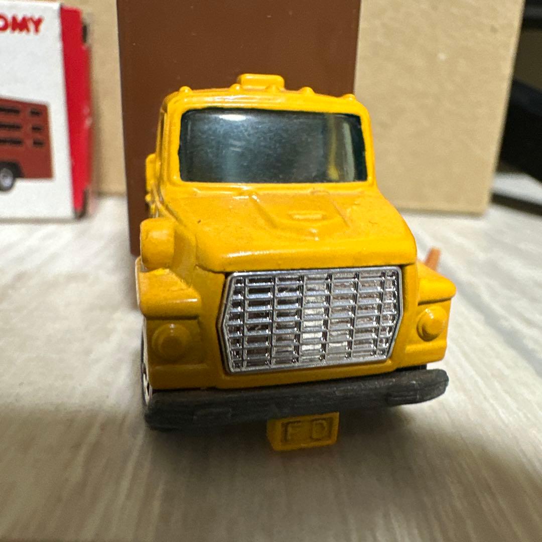 トミカ　No.107 フォード　キャトル　トラック　日本製