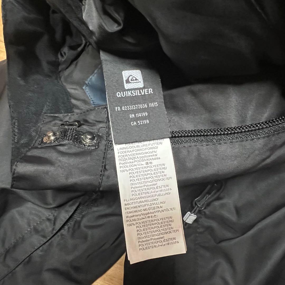 美品スキーウェア150 QUIKSILVER 上下セット デザインかっこいい