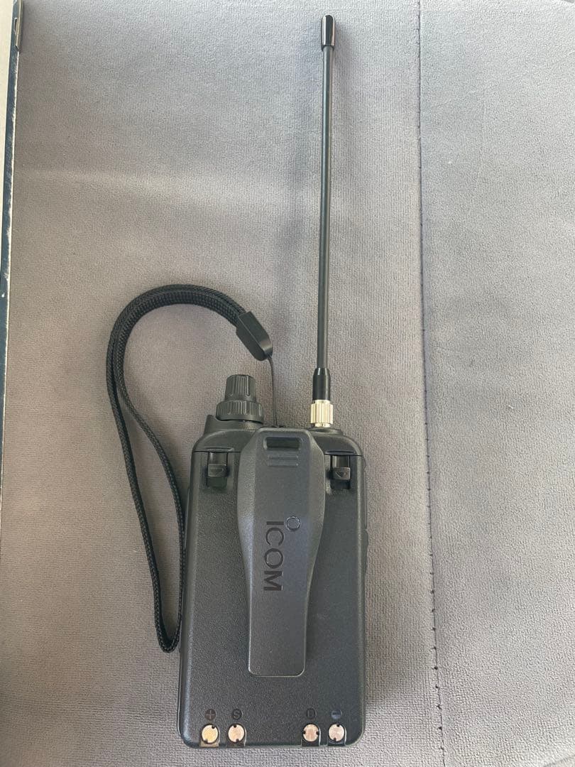 ICOM アマチュア無線機　ID-31PLUS