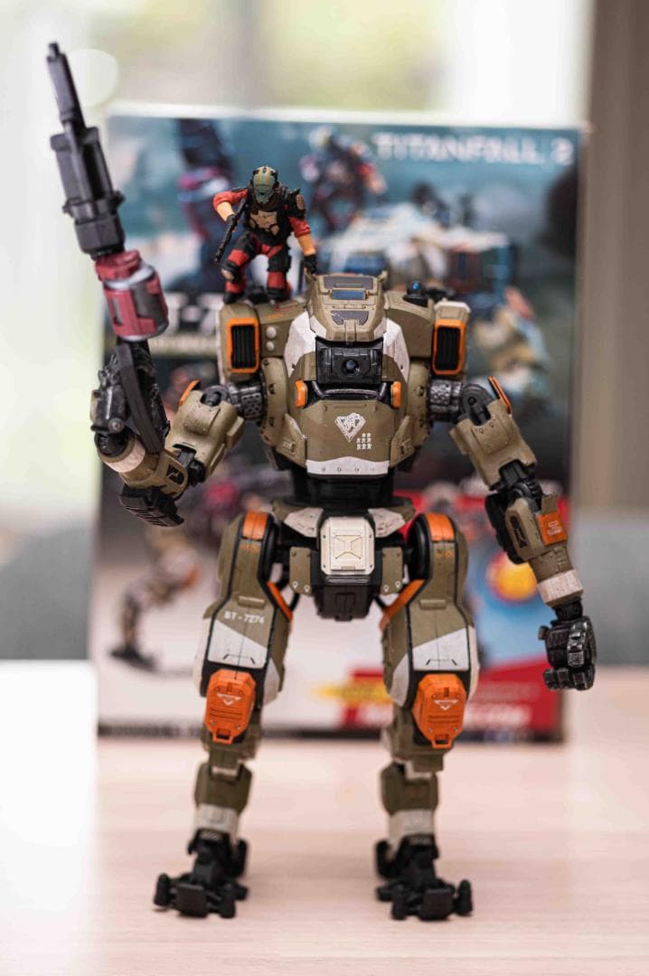 Titanfall 2 BT-7274 フィギュア　タイタンフォール　２