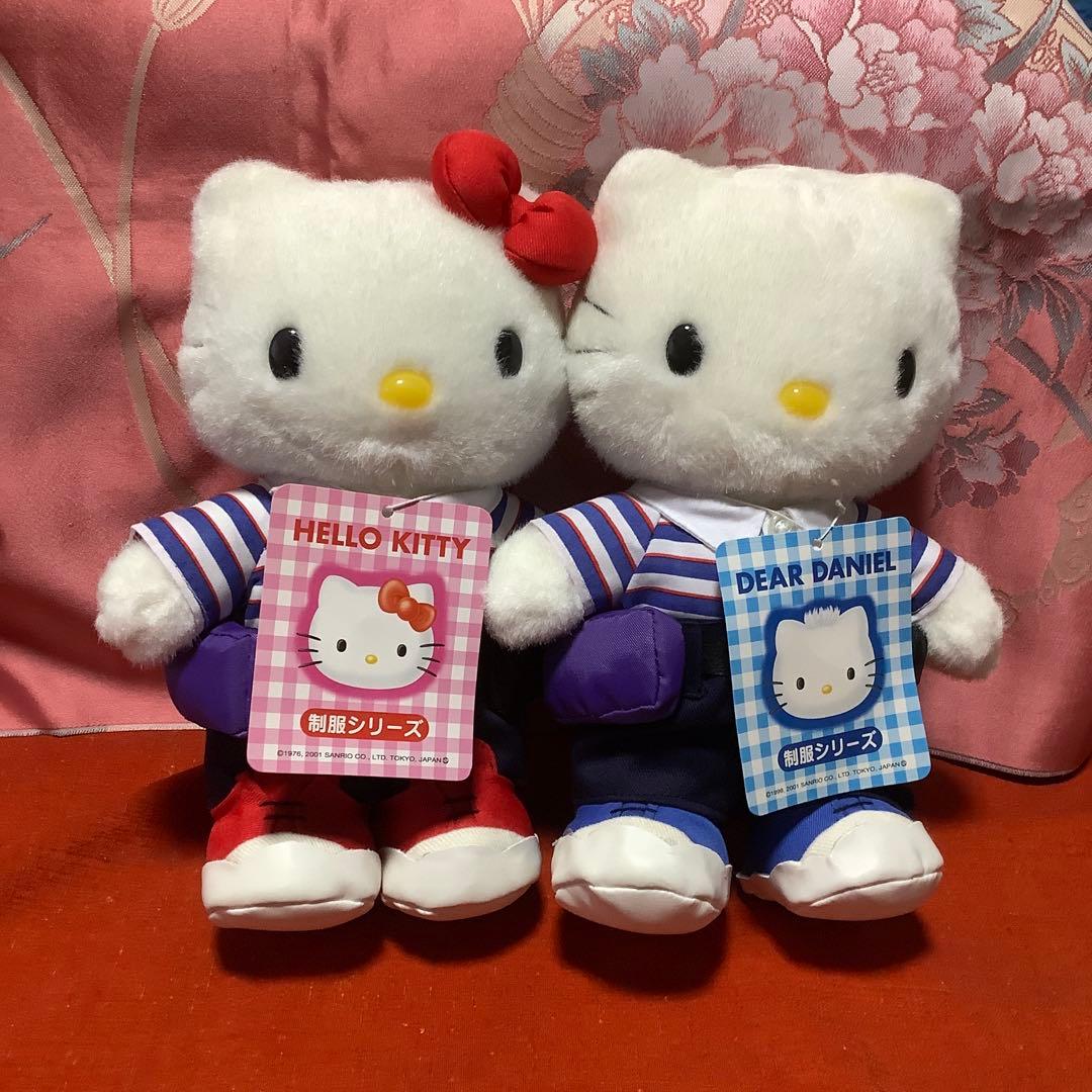 ビンテージハローキティ & ディア・ダニエル (制服シリーズ)