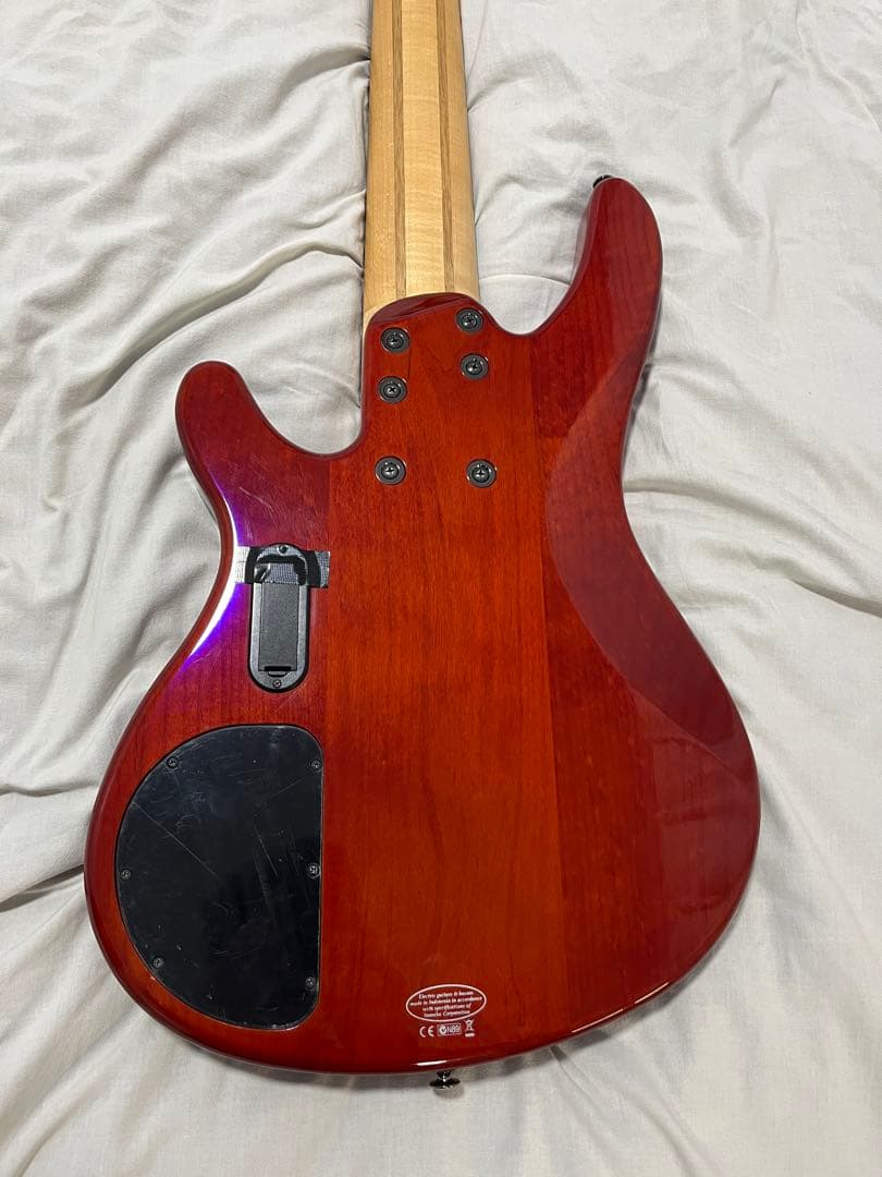 【6弦ベース】YAMAHA　TRB1006J
