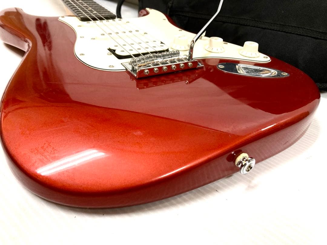 ◆BUSKER'S◆ストラト エレキギター BH1 CAR チューナー／ケース付