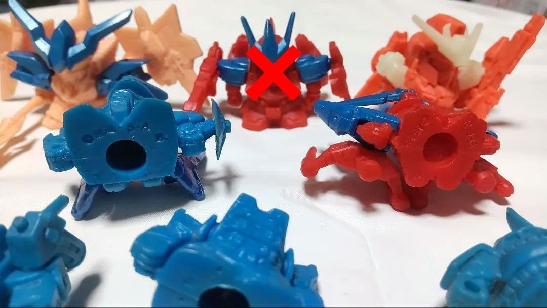 ガンダム　消しゴム　ガチャ　ガンケシ　ガン消し　ロックマン　メットール　１４個