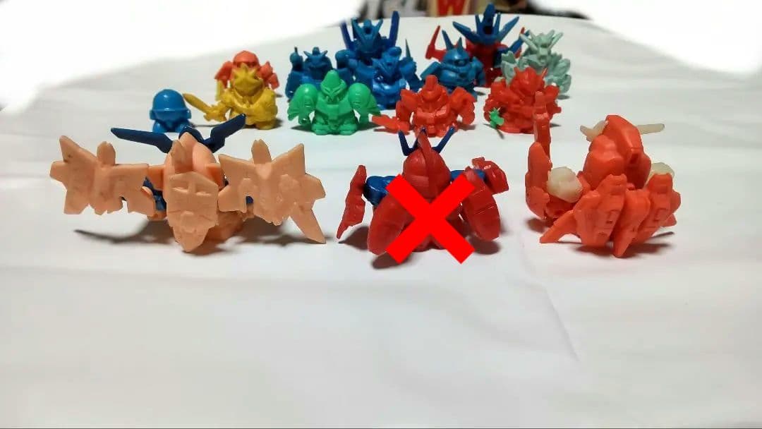 ガンダム　消しゴム　ガチャ　ガンケシ　ガン消し　ロックマン　メットール　１４個