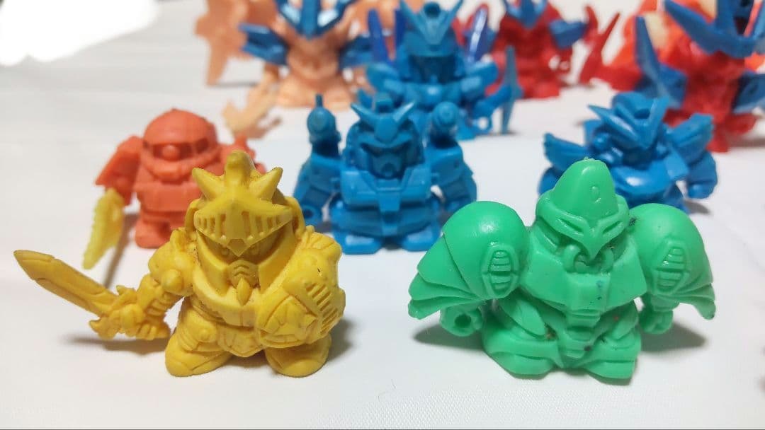 ガンダム　消しゴム　ガチャ　ガンケシ　ガン消し　ロックマン　メットール　１４個