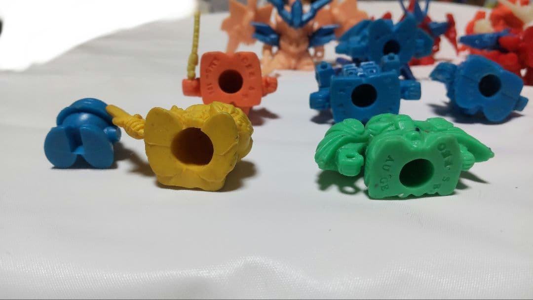 ガンダム　消しゴム　ガチャ　ガンケシ　ガン消し　ロックマン　メットール　１４個