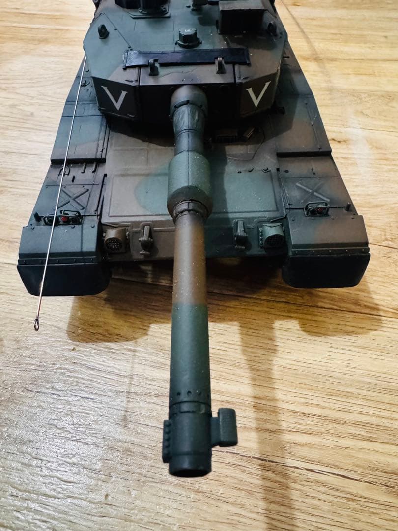 東京マルイ バトルタンク RC 90式戦車1/24.迷彩ラジコン戦車