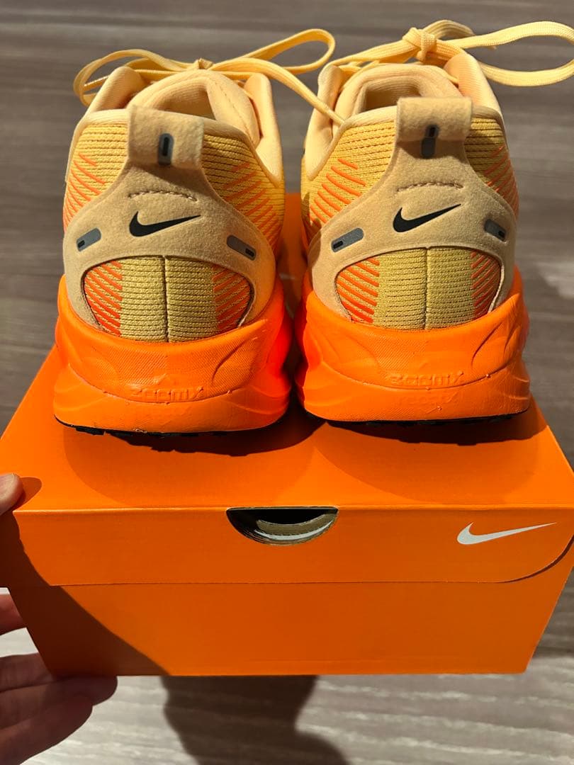 NIKE ボメロ18 28cm