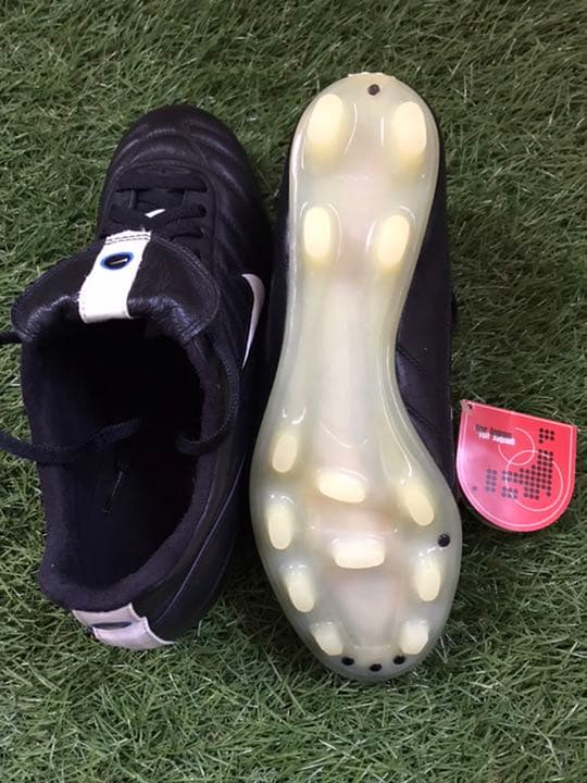 nike ティエンポプレミア　26.5