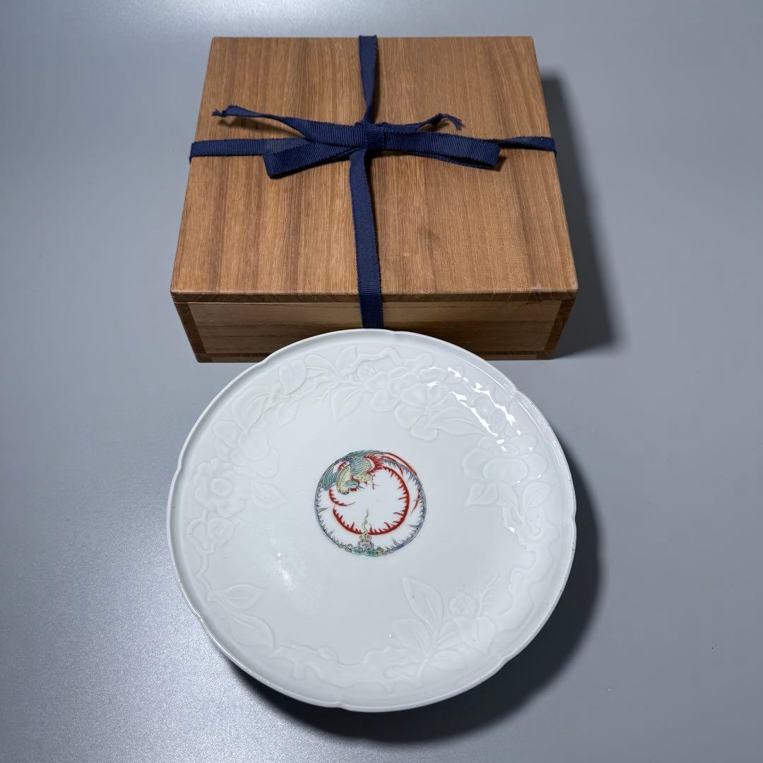 大正時代　十二代柿右衛門　錦　鳳凰絵高台皿　角福　桐箱　裏唐草文様　21.7cm