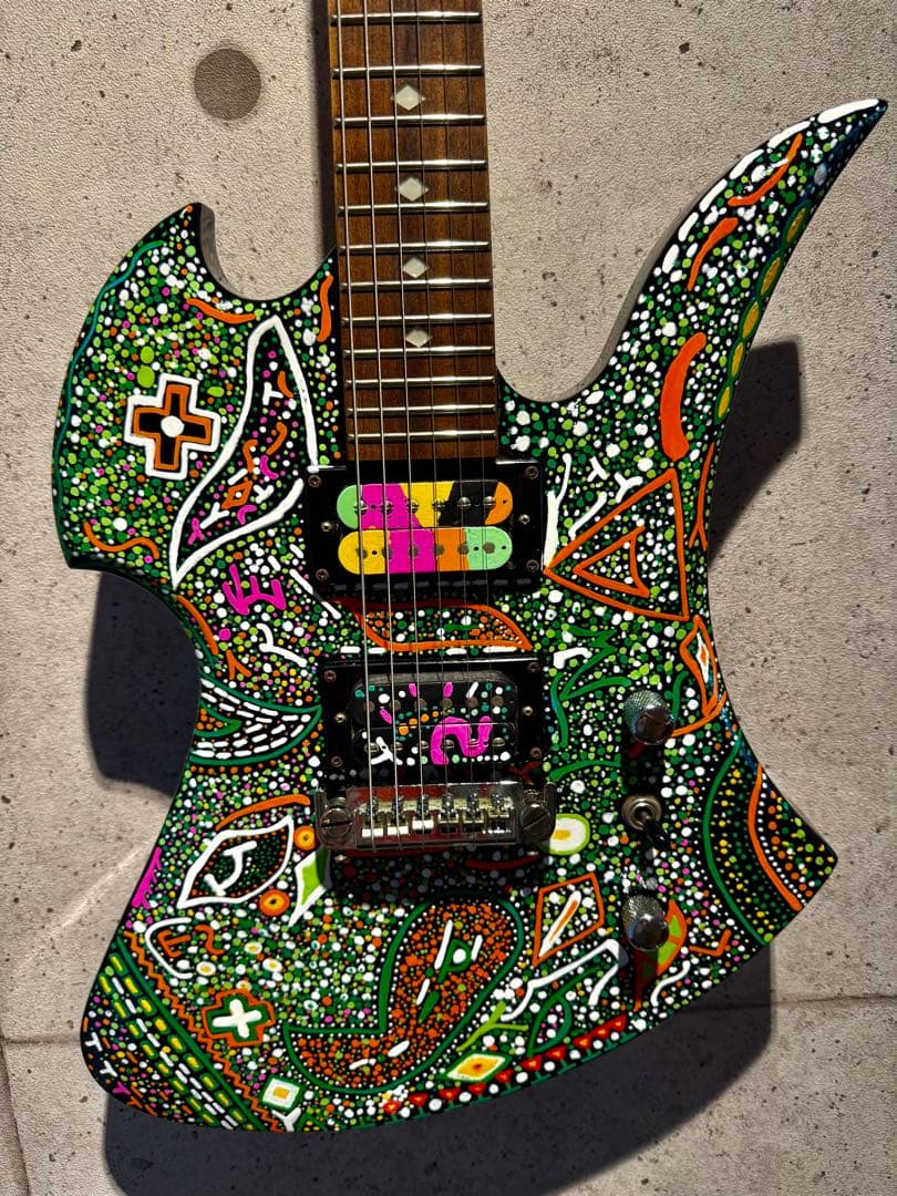 hide アメーバペイズリー　B.C.RICH モッキンバードベース