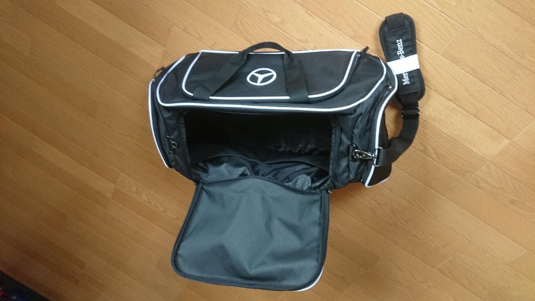 スポーツバッグ