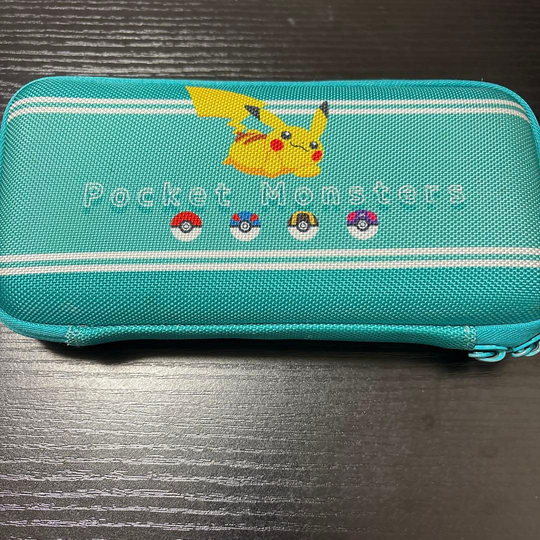 Nintendo Switch Lite とポケットモンスターカバー