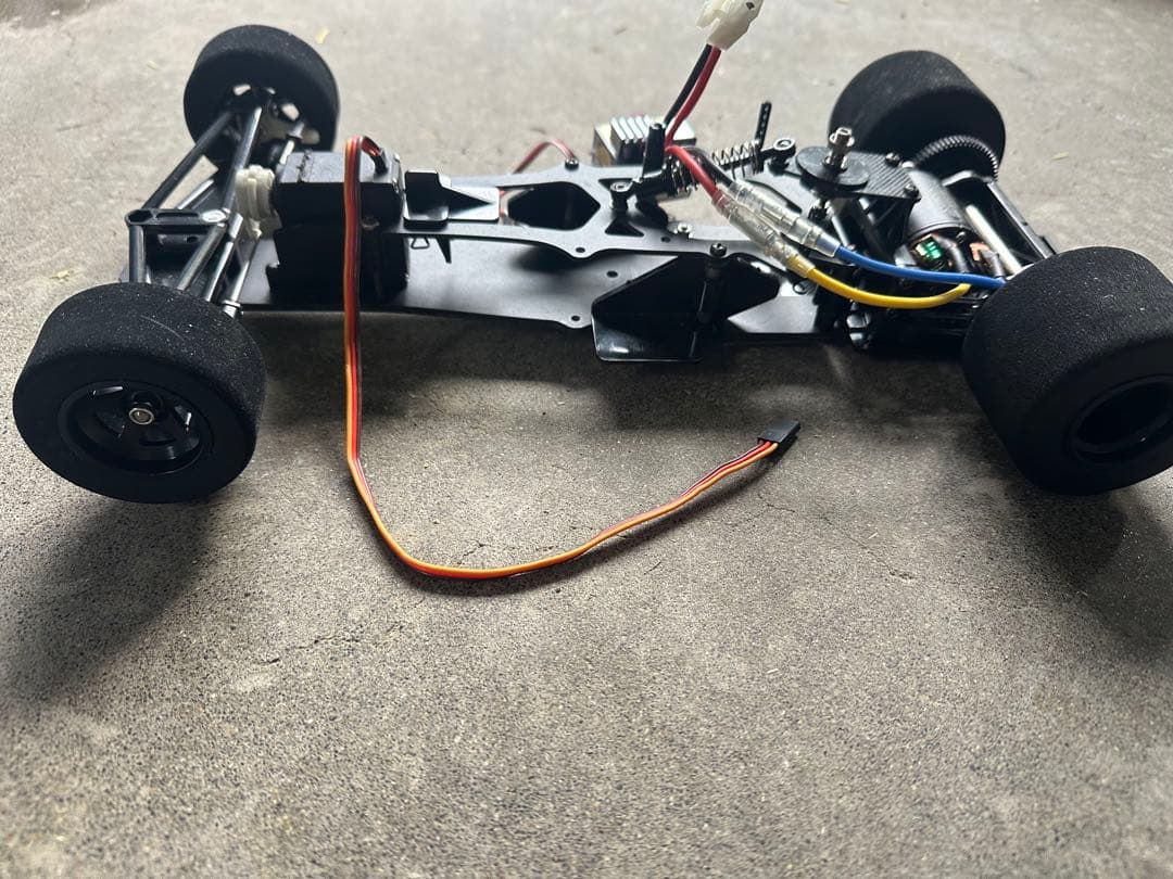 タミヤ　1/10ラジコンF104シャーシ