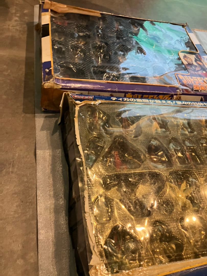 【ウルトラマン　ティガ・ウルトラ　モンスター超全集】3点セット　レア　欠品あり