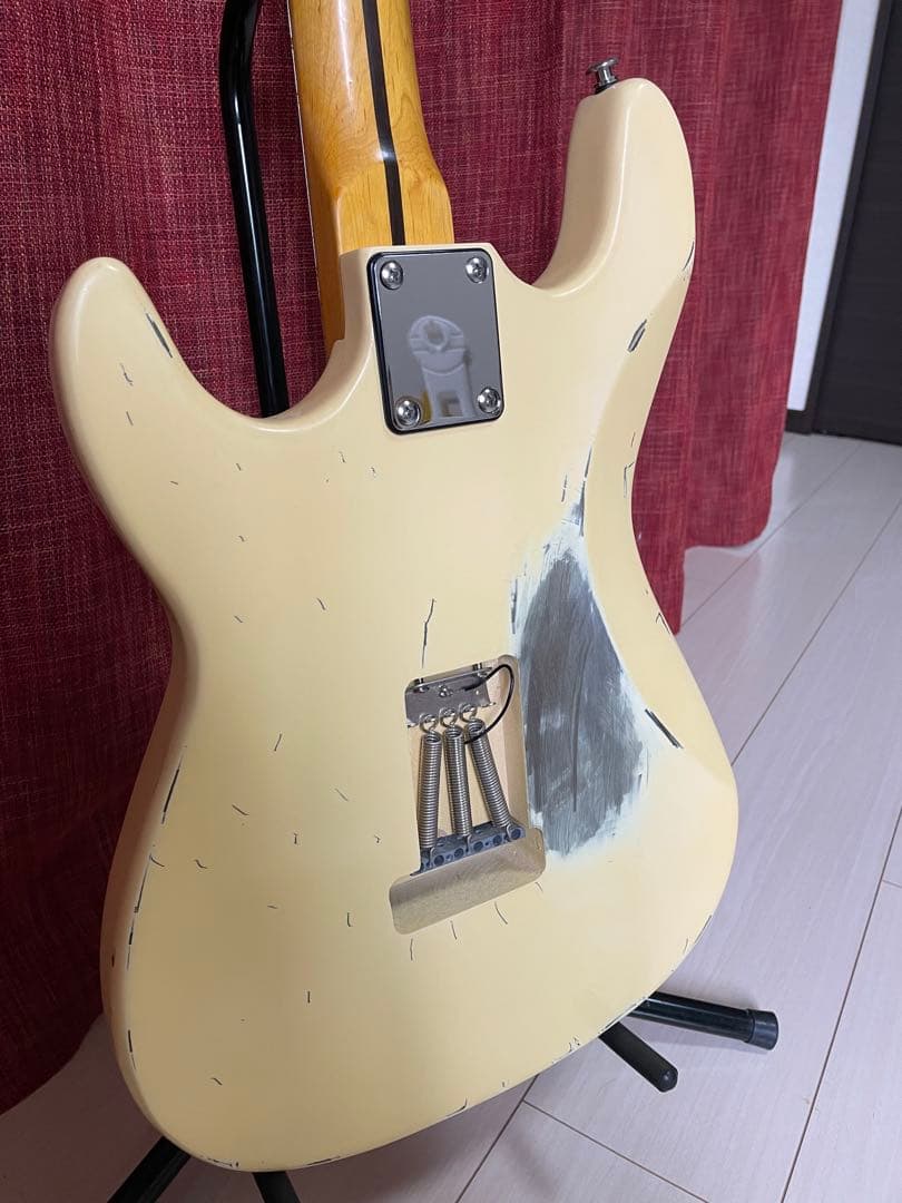 Stratocaster duck風　レリック加工