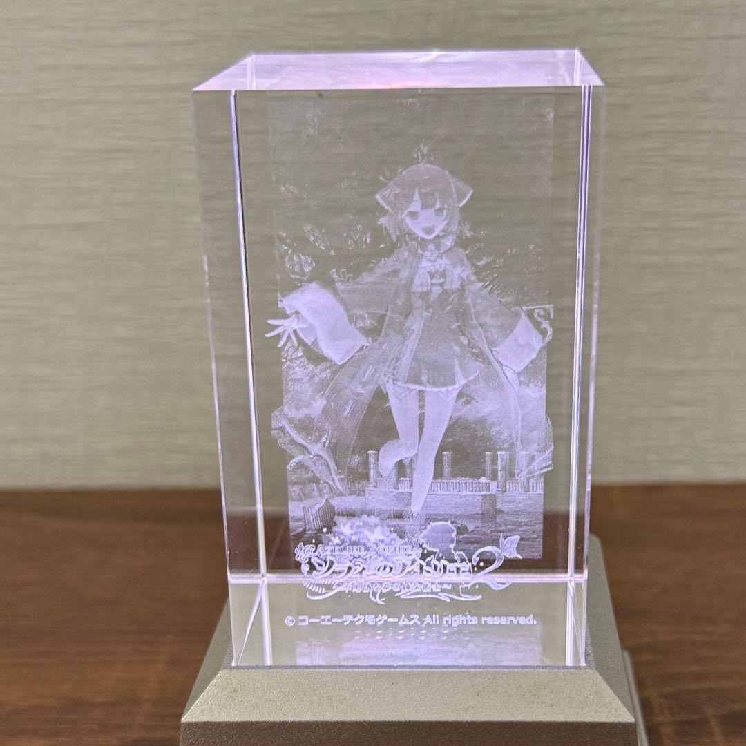 3Dクリスタル　ソフィー・ノイエンミュラー　ライザリン・シュタウト