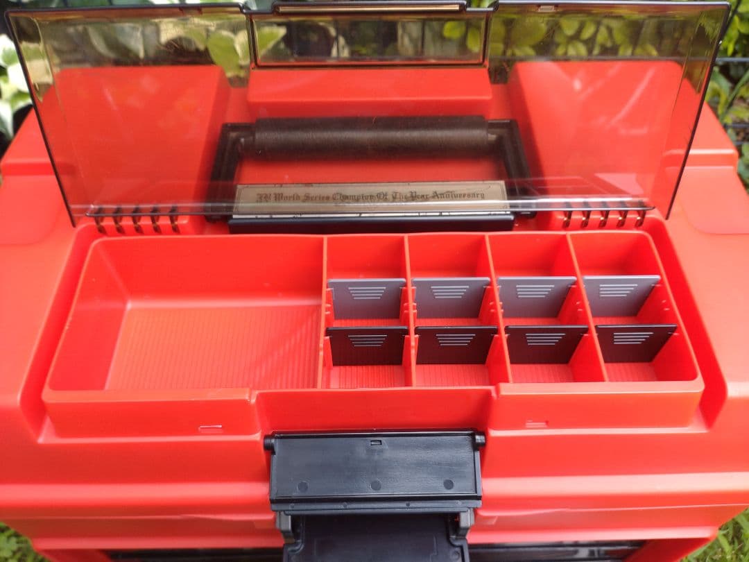 ゆ*ん様 メイホウ　MEIHO VS-8050 　タックルボックス　限定　Meg