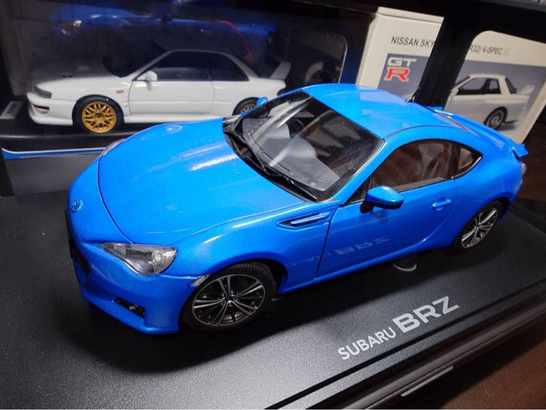 SUBARU BRZ AUTOart 1/18 青