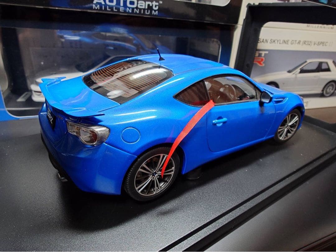 SUBARU BRZ AUTOart 1/18 青