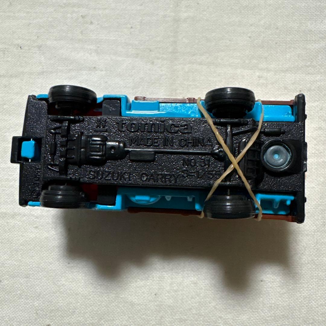 トミカ　スズキ　キャリイ　家畜運搬車