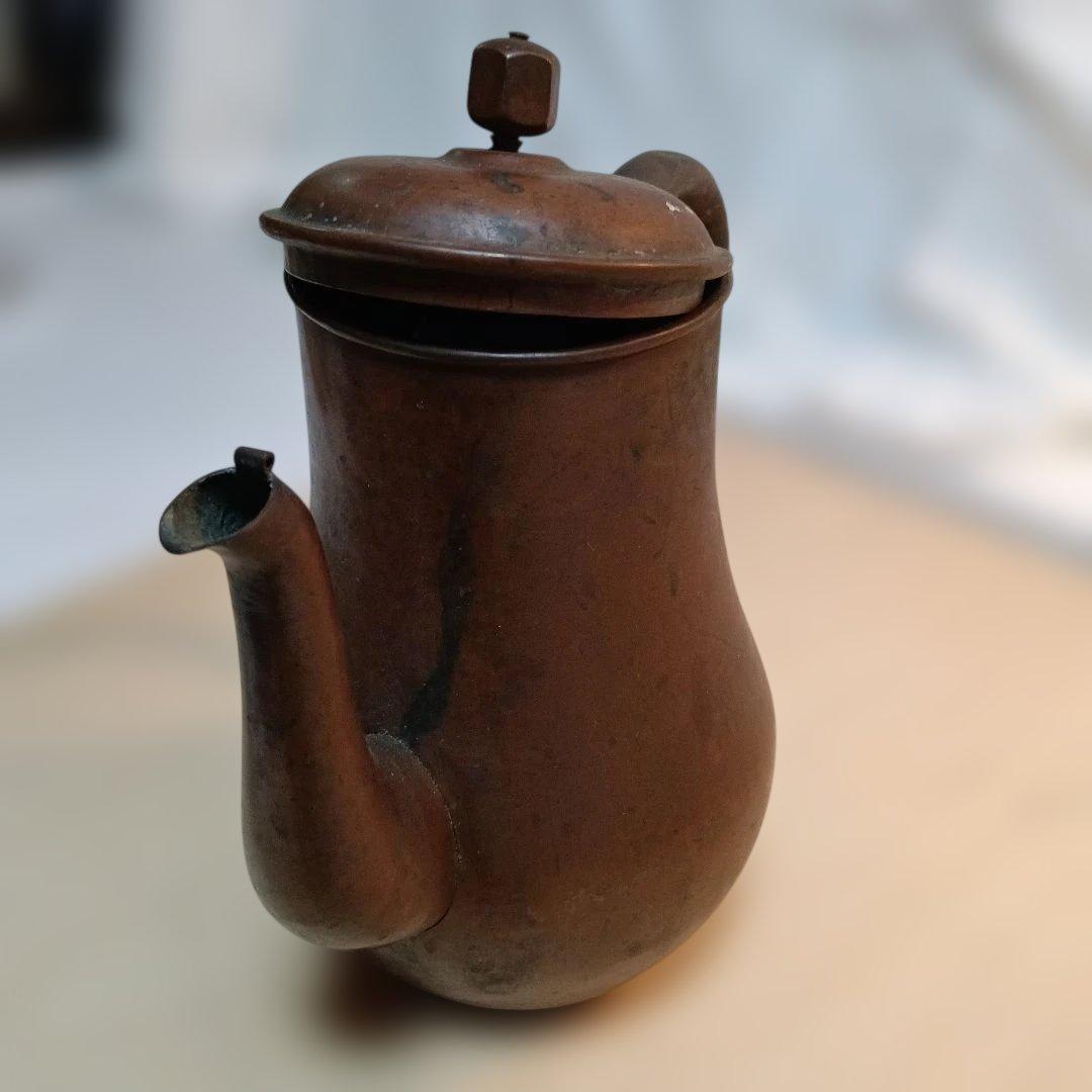 154..クラシック金属製ティーポット 絵画のモチーフ使用する、極小品
