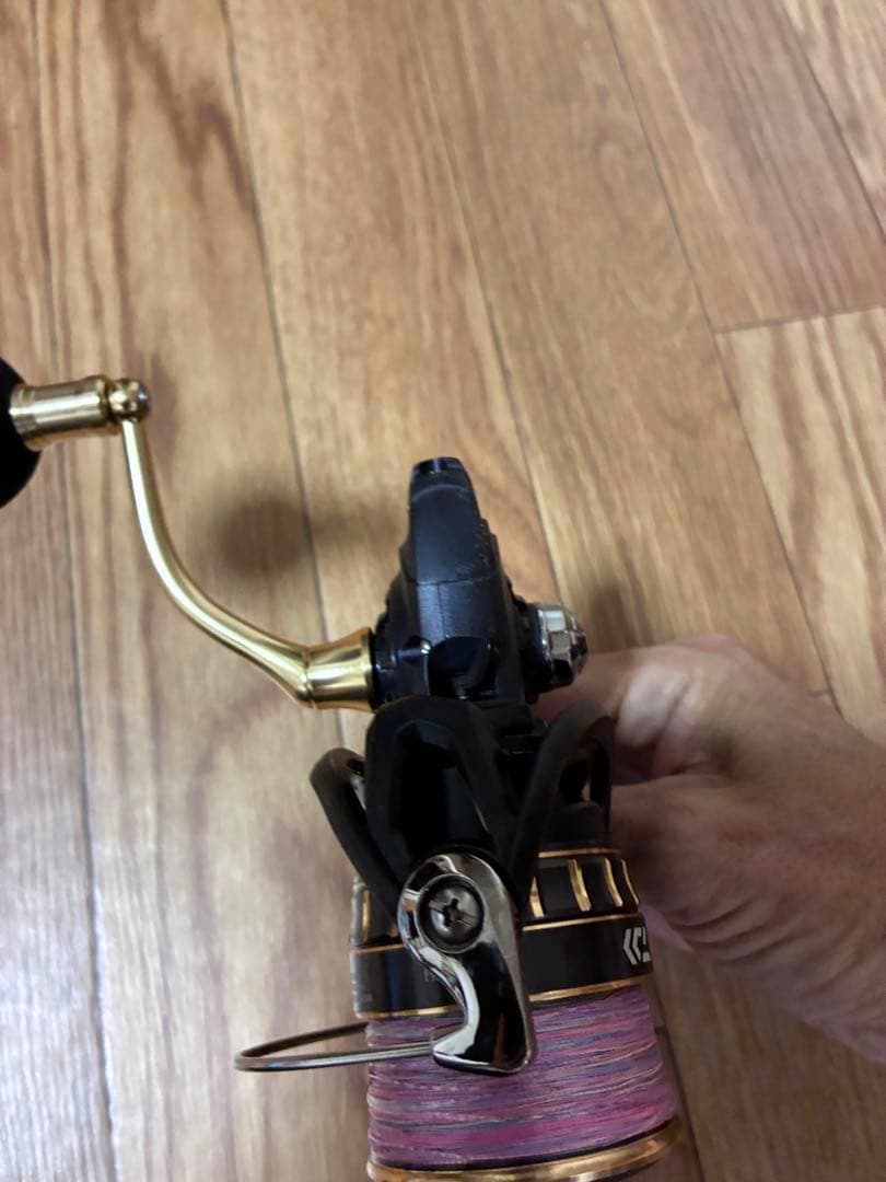 DAIWA 23 BG SW 4000D-CXH スピニングリール