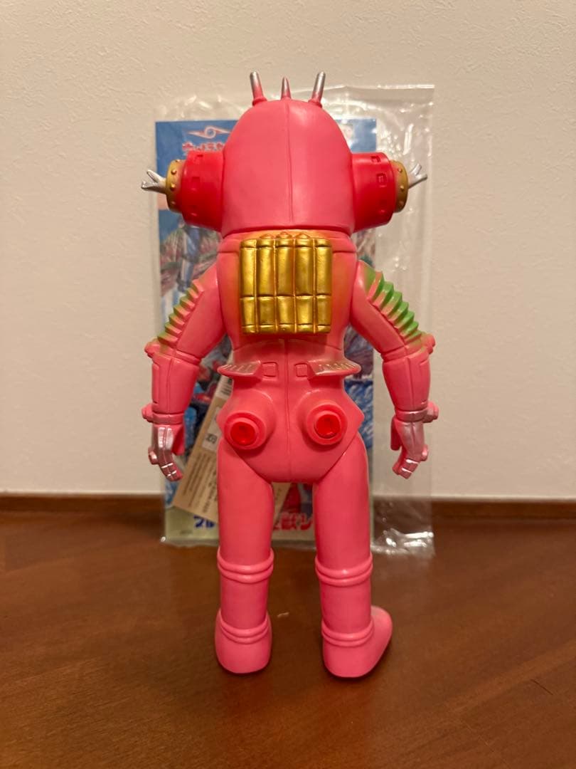 ブルマァク　特大キングジョー（ピンク）　ソフビ