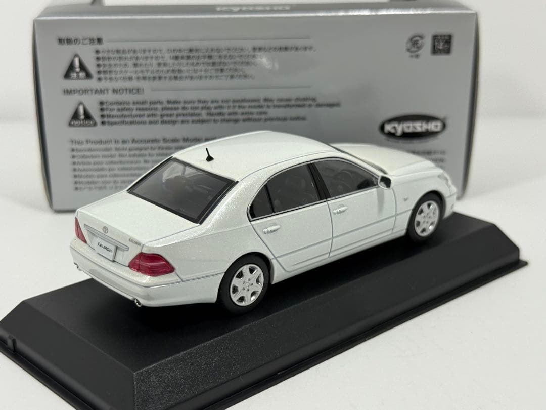 1/43 京商 トヨタ セルシオ F30 Cタイプ ホワイトパール