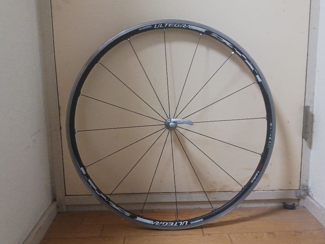 美品 アルテグラ WH-6700 前後ホイールセット 10速 チューブレス対応