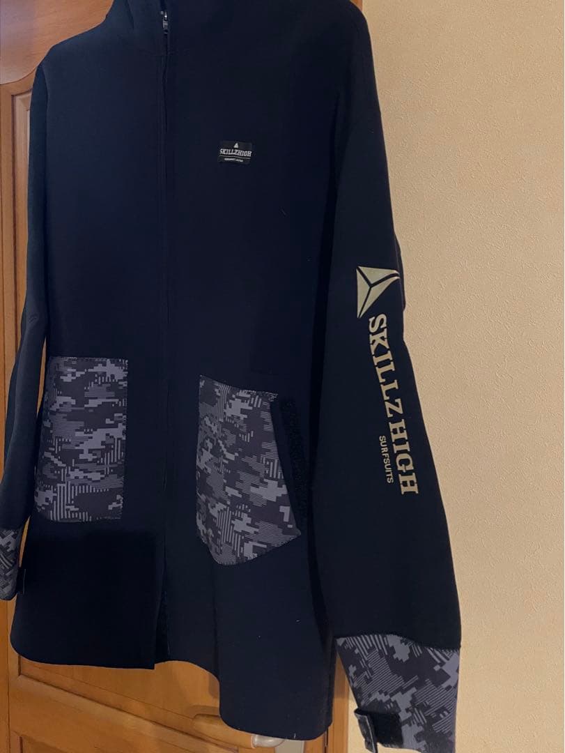 SKILLZHIGH ドライスーツ ブラック・カモフラージュ　オーダーメイド品！