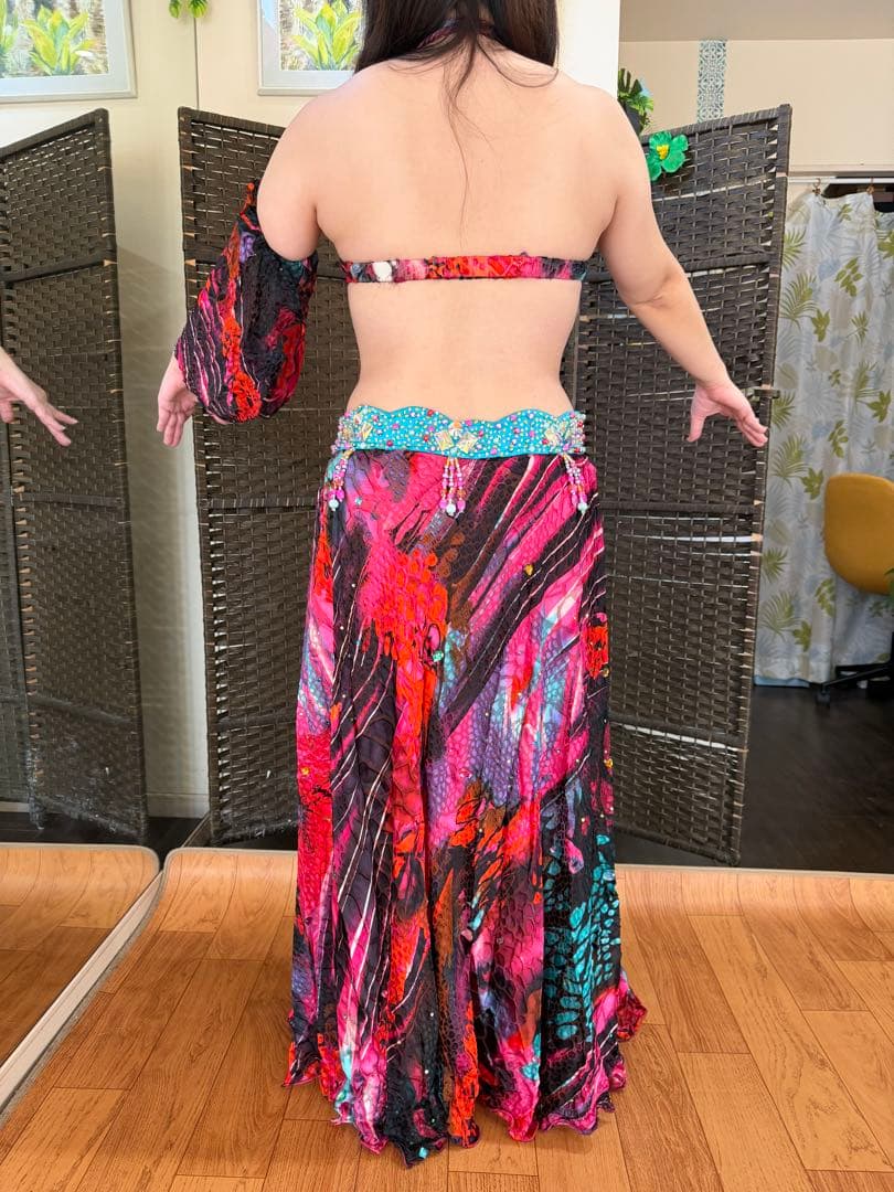 【Magic／一部ほつれあり・他美品】ベリーダンス衣装 ブラ＆スカート