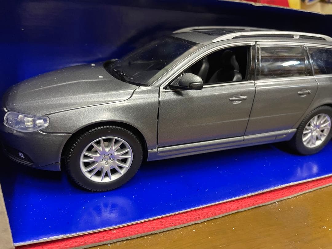 ボルボ　V70