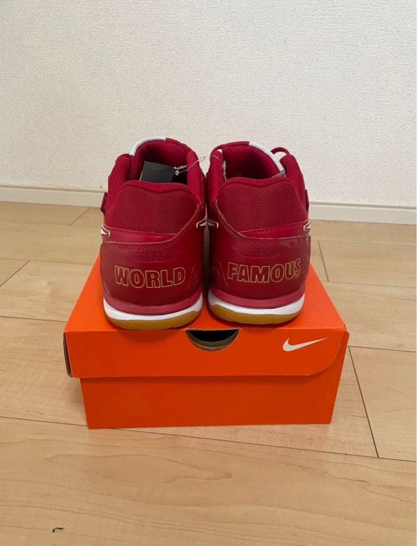 シューズ NIKE supreme gato